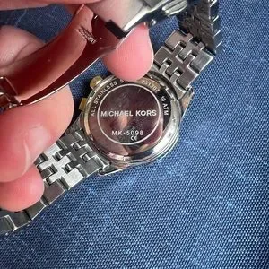 Mk 5098 clearance watch